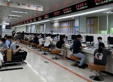 深圳人才引進(jìn)入戶全流程網(wǎng)上辦理　減少信息錄入、材料提交，最快半小時(shí)完成