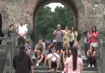 數(shù)據(jù)見證入境游“熱辣滾燙” 新變化、新商機(jī)、新合作激發(fā)消費(fèi)潛力