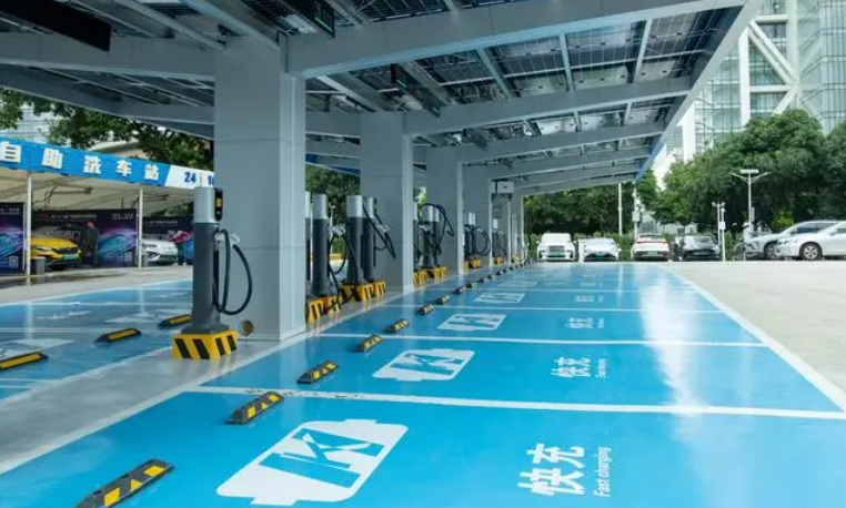 一個計(jì)量單位里的創(chuàng)新力｜“一秒鐘一公里”超充賦能綠色出行