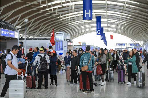 旅游消費(fèi)活力釋放 上市旅企半年報(bào)業(yè)績(jī)亮眼