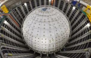 中微子實(shí)驗(yàn)探測器主體建成 明年正式運(yùn)行取數(shù) 計劃運(yùn)行30年