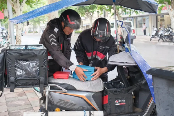冷空氣帶火“暖經(jīng)濟(jì)”，順豐同城高品質(zhì)即配助推冬日消費(fèi)