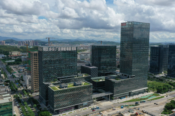 深圳龍崗區(qū)連續(xù)七年位居全國(guó)工業(yè)百?gòu)?qiáng)區(qū)榜首