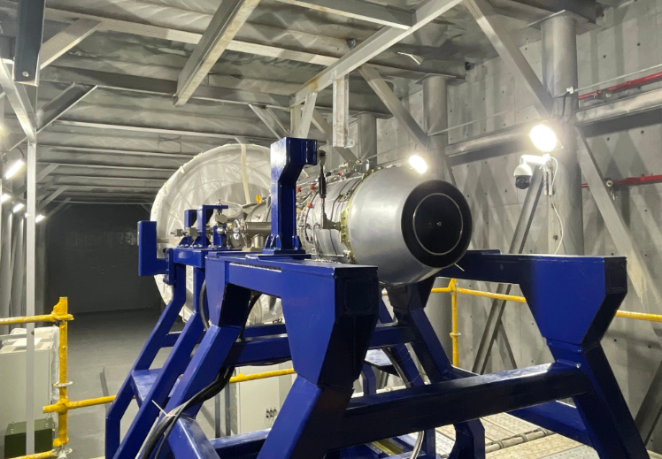 600公斤推力級高端渦扇發(fā)動機成功點火