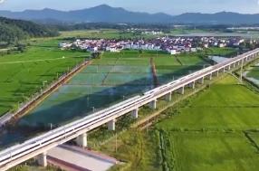 鐵路新增營業(yè)里程超3000公里 新線激發(fā)新活力