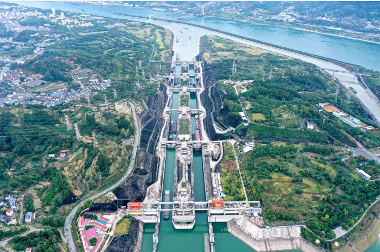 三峽樞紐貨運(yùn)量連續(xù)三年突破1.5億噸