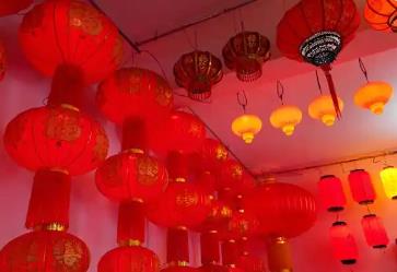 成都“燈籠之鄉(xiāng)”：讓“中國(guó)紅”走向世界
