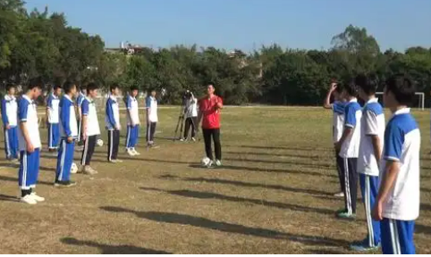 教育部印發(fā)《關(guān)于加強新時代中小學體育教師隊伍建設(shè)若干舉措的通知》