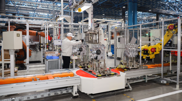 6.05萬臺(tái)! 兵器裝備集團(tuán)東安動(dòng)力生產(chǎn)經(jīng)營實(shí)現(xiàn)“開門紅”