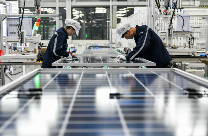 草原“風(fēng)”景無(wú)限好——探訪內(nèi)蒙古新能源裝備制造企業(yè)