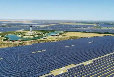 南方五省區(qū)新能源裝機(jī)突破2億千瓦 發(fā)電總裝機(jī)占比提升到36.6%