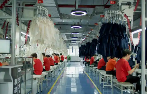 福建泉州體育產(chǎn)品延鏈成群向高端