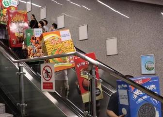 “卷”創(chuàng)意、“卷”渠道 企業(yè)“開卷”加速零食創(chuàng)新升級(jí)