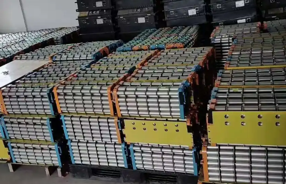 動力電池迎來退役潮 完善回收利用體系已迫在眉睫