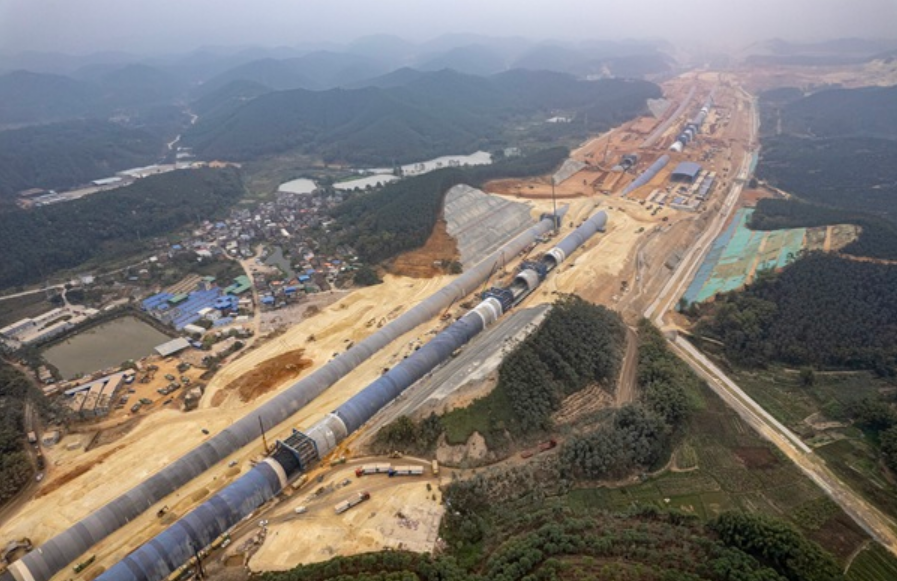廣東省重點鐵路項目建設(shè)加快推進(jìn) 沖刺“開門紅”
