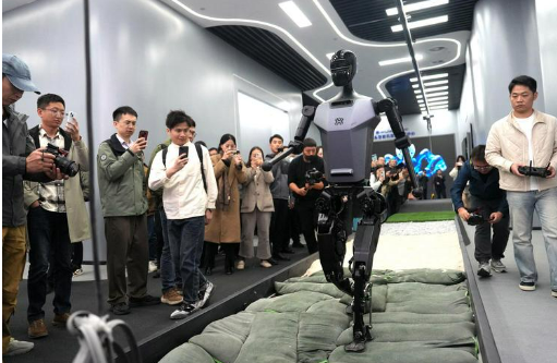 加強創(chuàng)新研發(fā)與知識產權保護，機器人產業(yè)向“新”而行