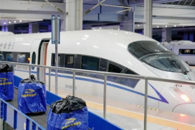 高鐵物流大藍(lán)海 河南勇做弄潮兒