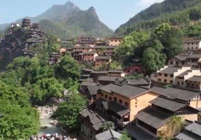 農(nóng)文旅“暖風(fēng)”吹熱鄉(xiāng)村游 貧困村“蝶變”旅游村實(shí)現(xiàn)脫貧增收