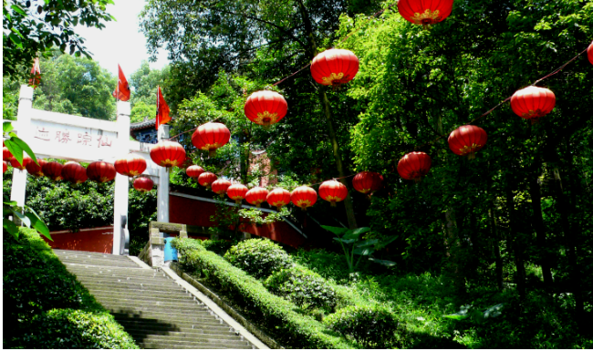 國產(chǎn)電影成文旅熱潮“催化劑” 春日旅游升級“新玩法”