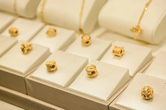 年輕人消費(fèi)“含金量”提升，黃金市場(chǎng)“小而美”產(chǎn)品熱銷