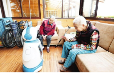 機(jī)器人+養(yǎng)老，期待一場硬核科技與溫暖親情的雙向奔赴