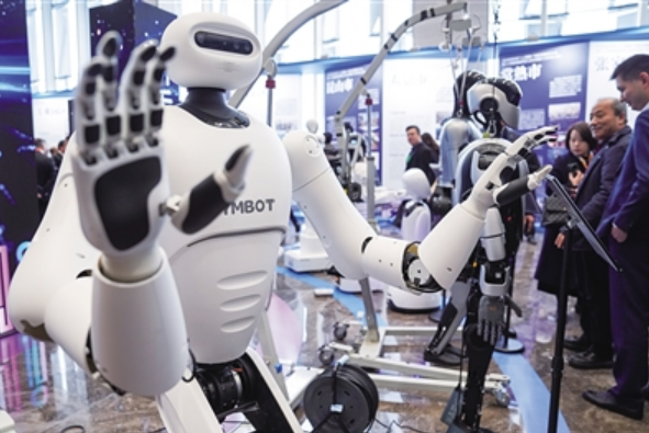 “人工智能+”：硬核科技加速走進(jìn)產(chǎn)業(yè)競技場