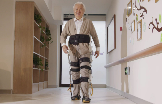 養(yǎng)老場景應(yīng)用火爆 外骨骼機器人加速入局“銀發(fā)經(jīng)濟”