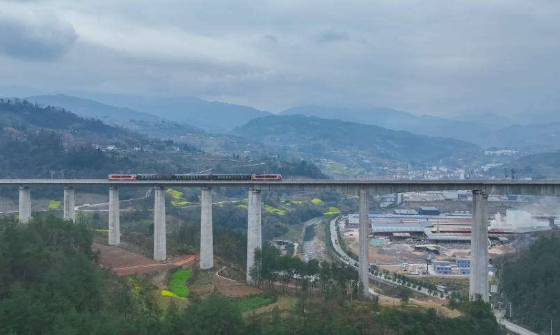 渝廈高鐵重慶東至黔江段開始聯(lián)調(diào)聯(lián)試