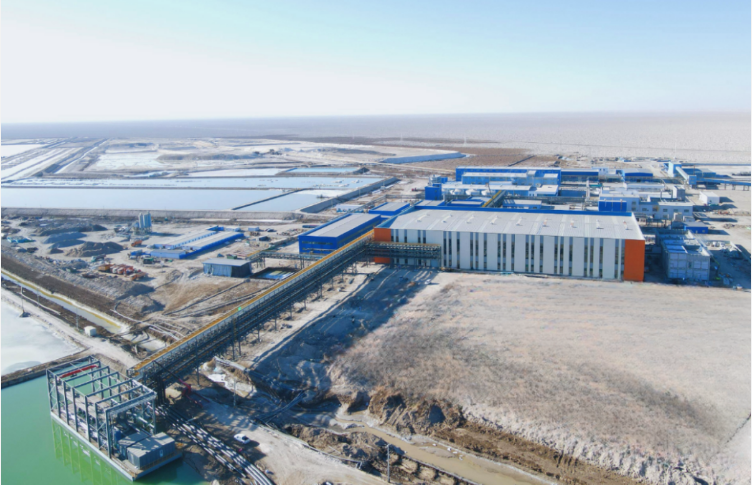 中國(guó)五礦：全球首個(gè)鹽湖原鹵吸附項(xiàng)目順利完成投料試車