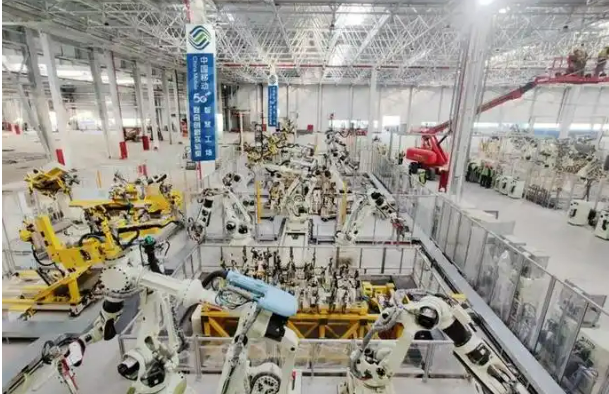 加快推進“人工智能+中小企業(yè)” 貫通實數(shù)融合“最后一公里”