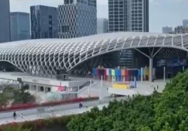 “馬拉松+賞花”激活消費(fèi)“小陽(yáng)春” “賽事經(jīng)濟(jì)”撬動(dòng)城市消費(fèi)新引擎