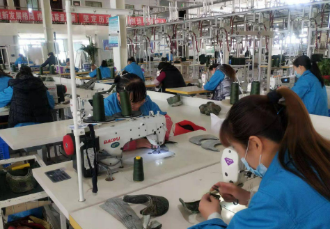 甘肅古浪：鄉(xiāng)村就業(yè)工廠托起“家門口的幸?！?></a></div><!-- img end -->	<div   id=