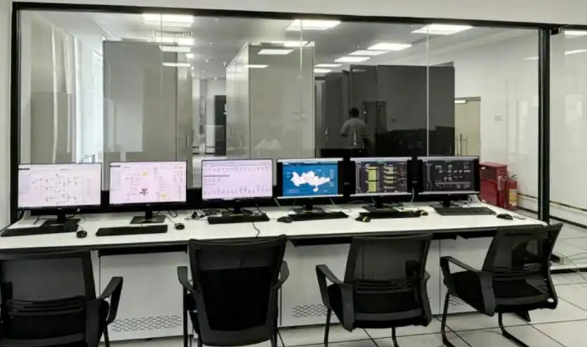 強(qiáng)化創(chuàng)新主體地位 發(fā)揮引領(lǐng)示范作用 南網(wǎng)儲(chǔ)能公司助力行業(yè)高水平科技自立自強(qiáng)