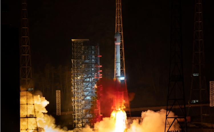長三乙火箭成功發(fā)射天鏈二號04星