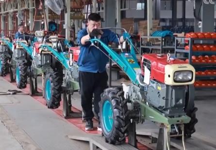 中國(guó)農(nóng)機(jī)“出?！迸艹黾铀俣?></a></div><!-- img end -->	<div   id=