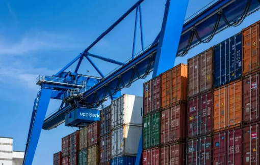 國務院關稅稅則委員會：調(diào)整對原產(chǎn)于美國的進口商品加征關稅措施