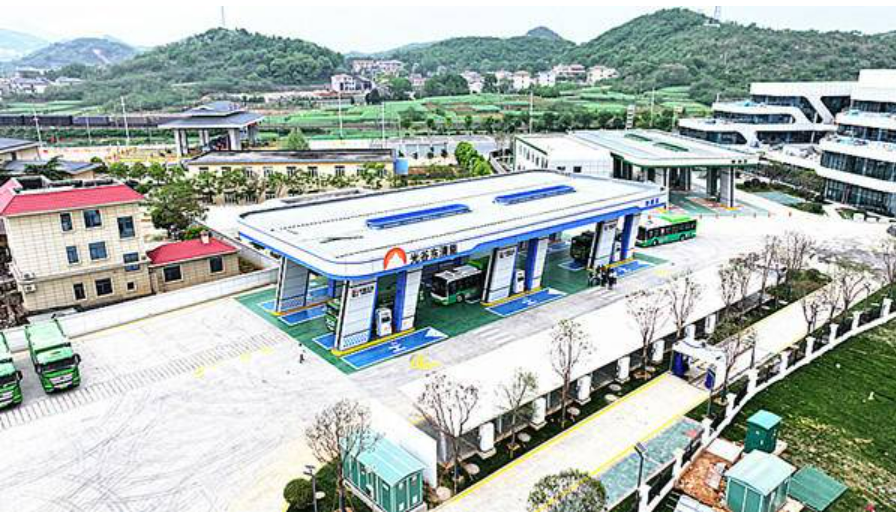 首車加注成功！大冶東綜合能源站順利實現(xiàn)加氫