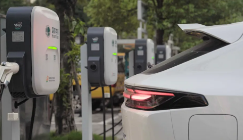 車(chē)網(wǎng)互動(dòng)試點(diǎn)公布 新能源汽車(chē)變身城市“充電寶”