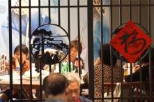 消費新模式點亮社交新場景“圈粉”老年人 數(shù)據(jù)顯示銀發(fā)經(jīng)濟(jì)大有可為