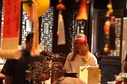 大增302%！諸多旅游目的地迎來(lái)境外游客潮 “即買(mǎi)即退”撬動(dòng)消費(fèi)多元活力