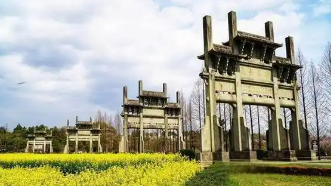 歙縣：一座沒有屋頂?shù)幕张晌幕囆g館