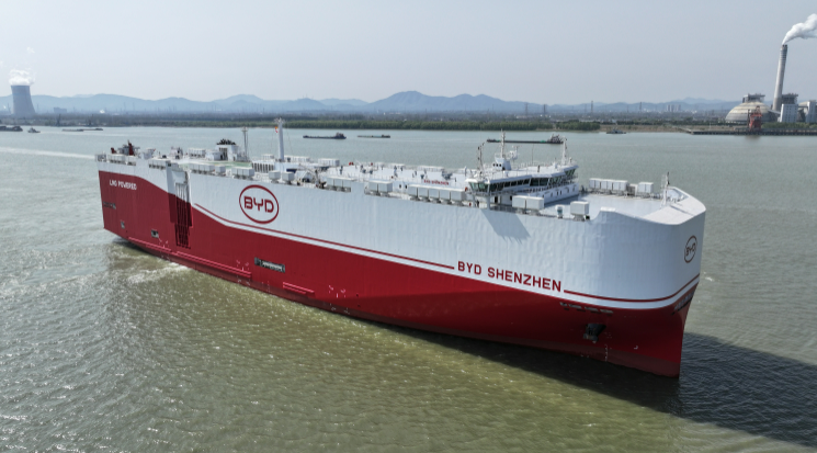 可裝9200輛汽車！招商局建造的汽車運輸船正式交付