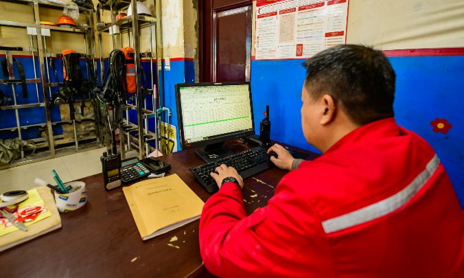 西北油田采油三廠以人為本，多維度激發(fā)人才活力