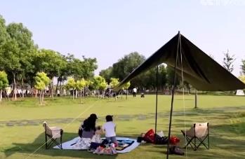 “首發(fā)經(jīng)濟(jì)”“露營經(jīng)濟(jì)”解鎖消費(fèi)新密碼 撬動(dòng)消費(fèi)新引擎