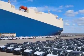 中國汽車“出?！辈椒ゲ粩嗉铀?自主品牌創(chuàng)新力不斷提升