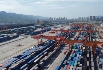 12.99億噸，增長3.6%！鐵路運輸動力澎湃 經(jīng)濟平穩(wěn)運行支撐更穩(wěn)