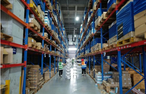 關(guān)稅窗口期訂單激增 國內(nèi)市場成外貿(mào)企業(yè)“新藍(lán)?！?></a></div><!-- img end -->	<div   id=