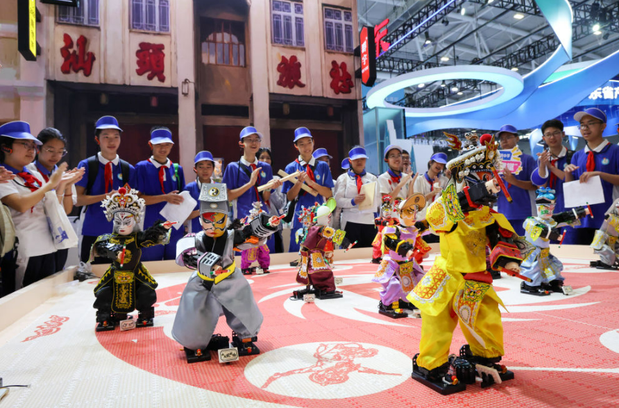 文創(chuàng)消費持續(xù)上“新” 文化產業(yè)加速升級