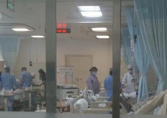 “AI+醫(yī)療”規(guī)模化應(yīng)用“加速跑” AI健康管理迎來爆發(fā)期形成萬億級市場