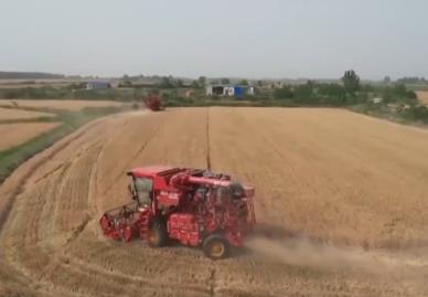 “三夏”智變農(nóng)機(jī)跑出“新速度” 解鎖多維夏收“快跑”密碼